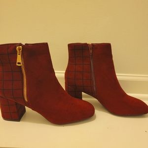 Journee Boots